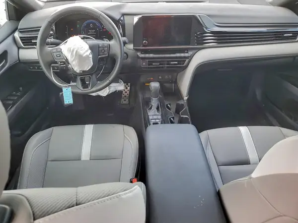 4T1DAACK9SU066975 2025 TOYOTA CAMRY - Image 8