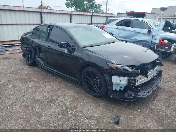 4T1DAACK9SU067687 2025 TOYOTA CAMRY - Image 1
