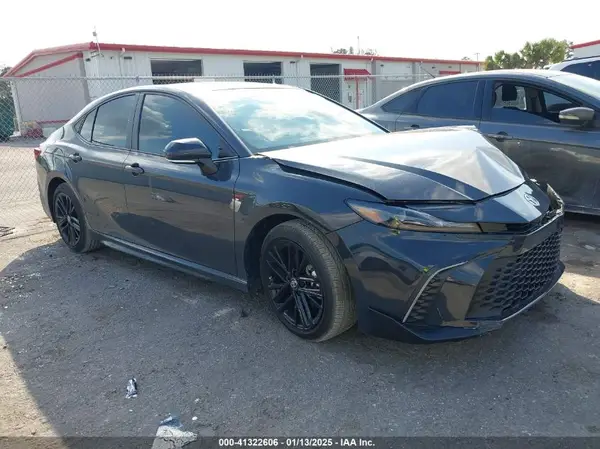 4T1DAACK9SU070802 2025 TOYOTA CAMRY - Image 1