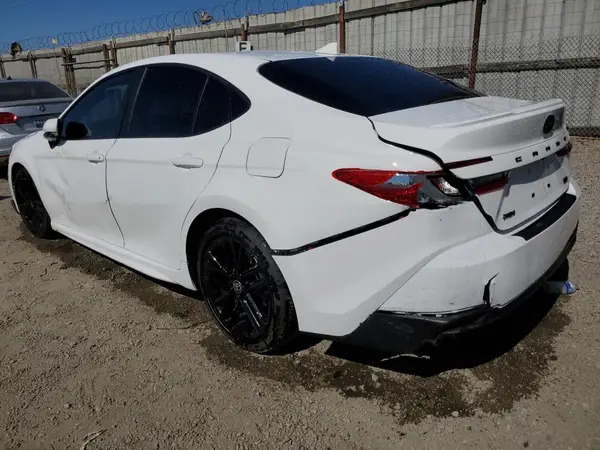 4T1DAACK9SU071061 2025 TOYOTA CAMRY - Image 2