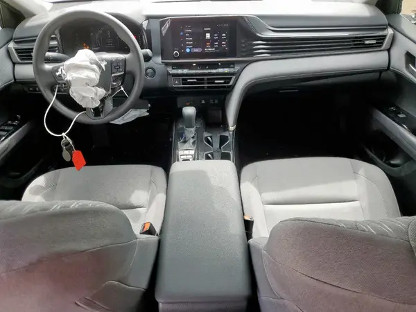 4T1DAACK9SU076311 2025 TOYOTA CAMRY - Image 8