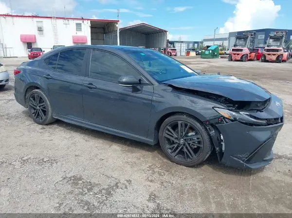 4T1DAACK9SU078771 2025 TOYOTA CAMRY - Image 1