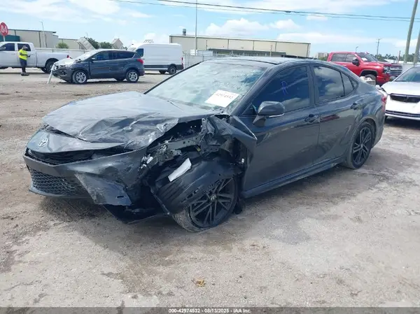 4T1DAACK9SU078771 2025 TOYOTA CAMRY - Image 2