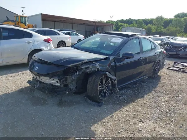 4T1DAACK9SU082397 2025 TOYOTA CAMRY - Image 2