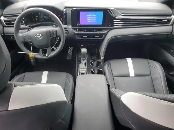 4T1DAACK9SU083808 2025 TOYOTA CAMRY - Image 8