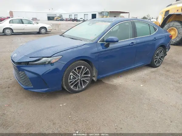 4T1DAACK9SU088071 2025 TOYOTA CAMRY - Image 2