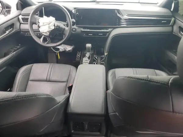 4T1DAACK9SU089608 2025 TOYOTA CAMRY - Image 8
