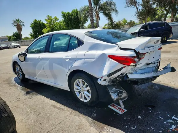 4T1DAACK9SU094386 2025 TOYOTA CAMRY - Image 2