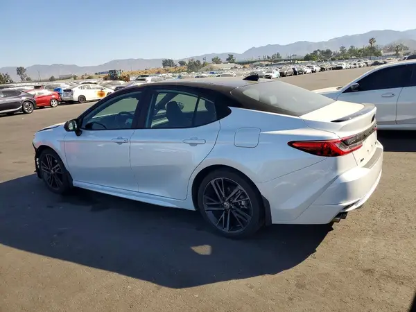 4T1DAACK9SU096834 2025 TOYOTA CAMRY - Image 2