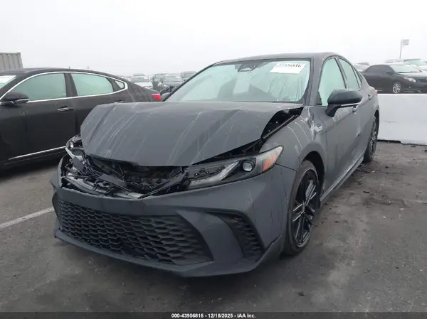 4T1DAACK9SU097224 2025 TOYOTA CAMRY - Image 2