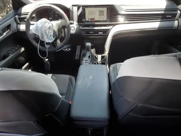 4T1DAACK9SU116189 2025 TOYOTA CAMRY - Image 8