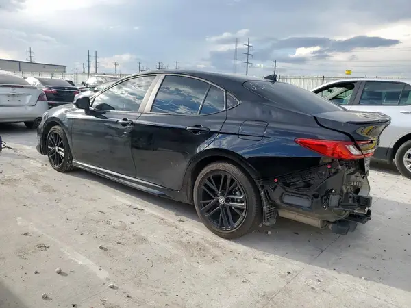 4T1DAACK9SU121635 2025 TOYOTA CAMRY - Image 2