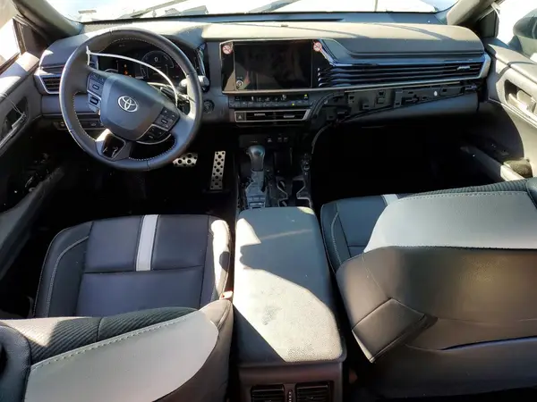 4T1DAACK9SU122199 2025 TOYOTA CAMRY - Image 8