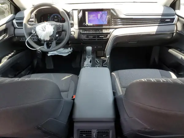 4T1DAACK9SU123398 2025 TOYOTA CAMRY - Image 8