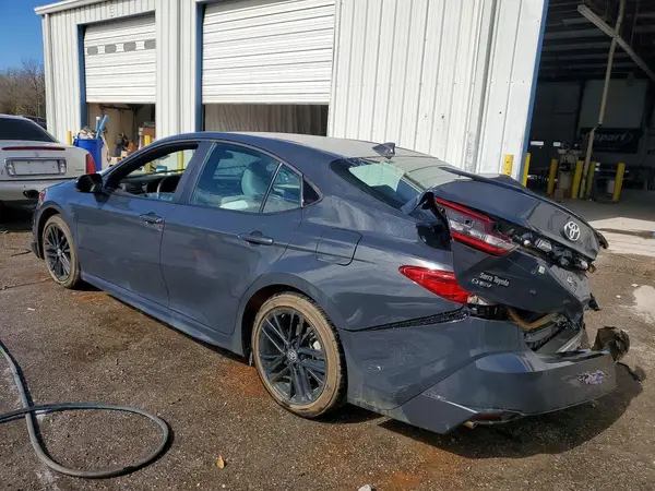 4T1DAACK9SU126639 2025 TOYOTA CAMRY - Image 2