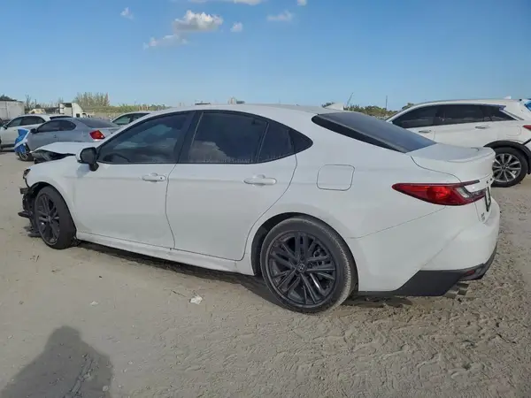4T1DAACK9SU143036 2025 TOYOTA CAMRY - Image 2