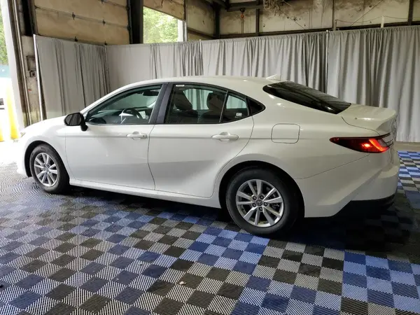 4T1DAACK9SU150052 2025 TOYOTA CAMRY - Image 2