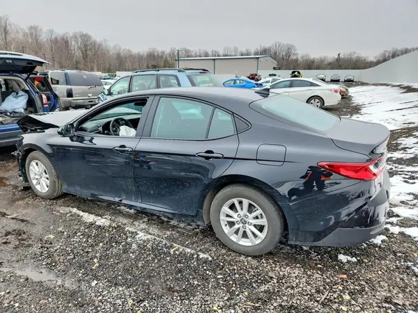 4T1DAACK9SU151492 2025 TOYOTA CAMRY - Image 2