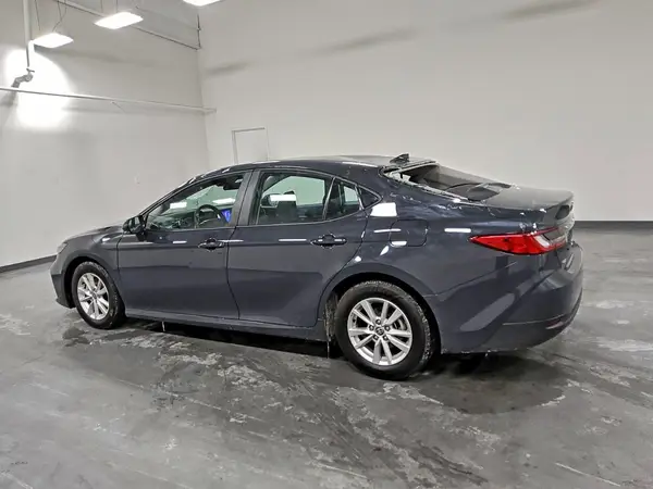 4T1DAACK9SU155591 2025 TOYOTA CAMRY - Image 2
