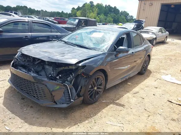4T1DAACK9SU155915 2025 TOYOTA CAMRY - Image 2