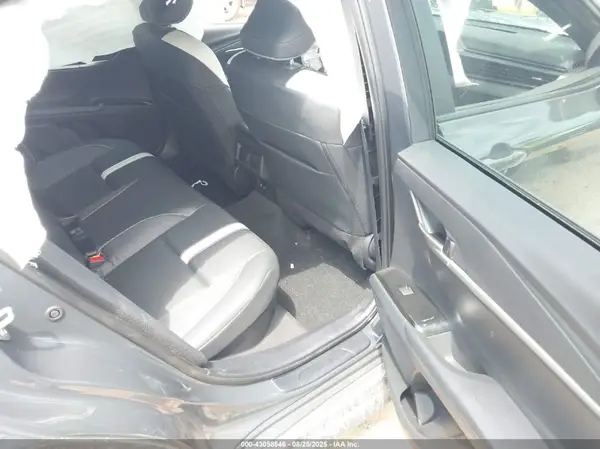 4T1DAACK9SU155915 2025 TOYOTA CAMRY - Image 8