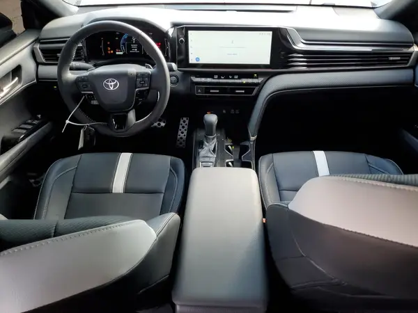 4T1DAACK9SU157843 2025 TOYOTA CAMRY - Image 8