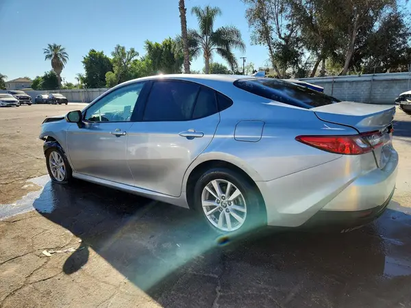 4T1DAACK9SU165909 2025 TOYOTA CAMRY - Image 2