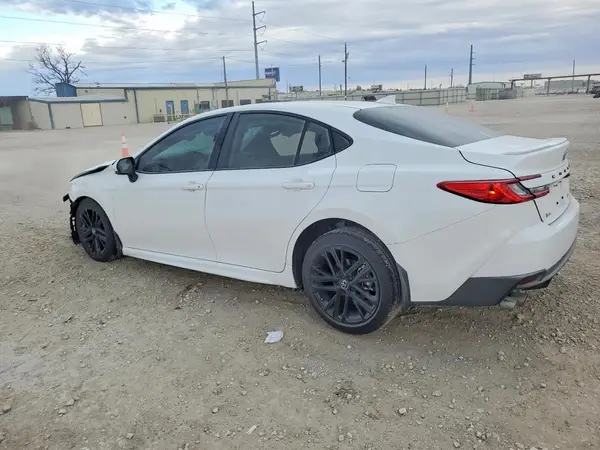 4T1DAACK9SU169572 2025 TOYOTA CAMRY - Image 2