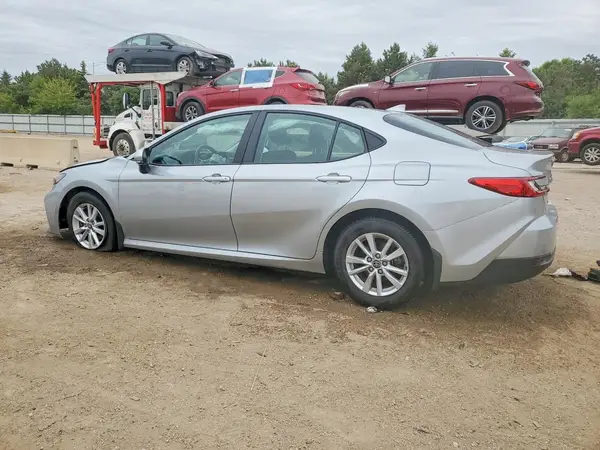 4T1DAACK9SU172729 2025 TOYOTA CAMRY - Image 2