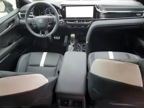 4T1DAACK9SU174528 2025 TOYOTA CAMRY - Image 8