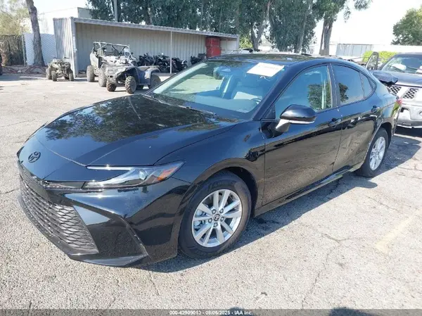 4T1DAACK9SU176067 2025 TOYOTA CAMRY - Image 2