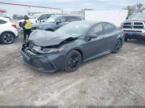 4T1DAACK9SU176263 2025 TOYOTA CAMRY - Image 2