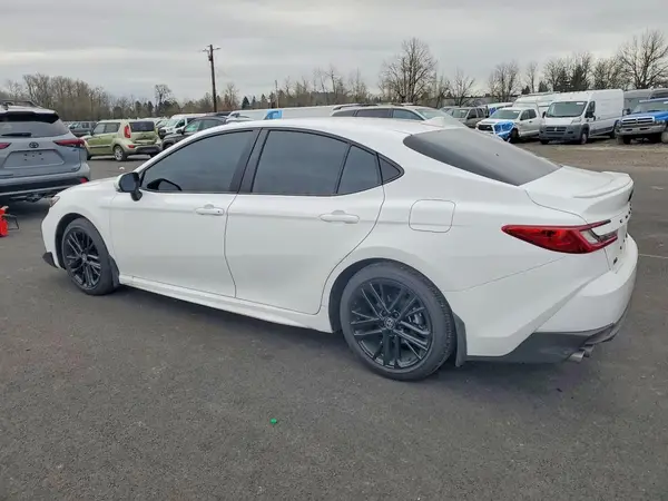 4T1DAACK9SU177686 2025 TOYOTA CAMRY - Image 2