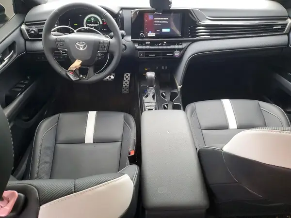 4T1DAACK9SU177686 2025 TOYOTA CAMRY - Image 8