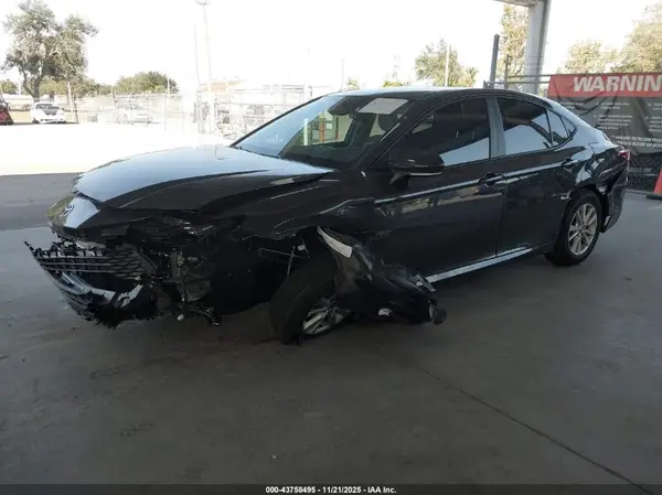 4T1DAACK9SU193211 2025 TOYOTA CAMRY - Image 2
