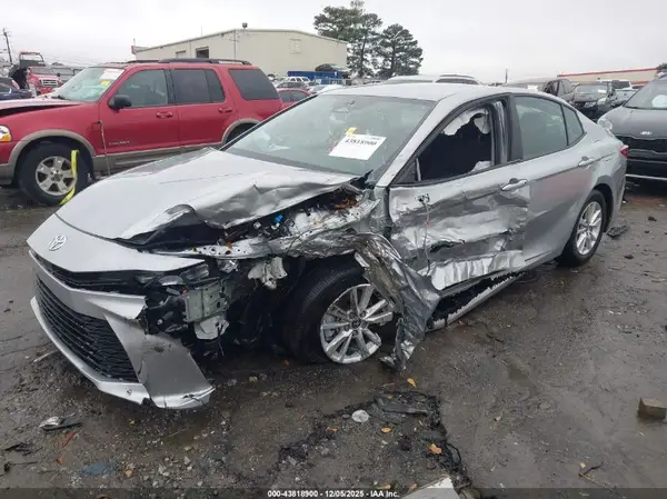4T1DAACK9SU195184 2025 TOYOTA CAMRY - Image 2