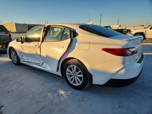 4T1DAACK9SU200786 2025 TOYOTA CAMRY - Image 2