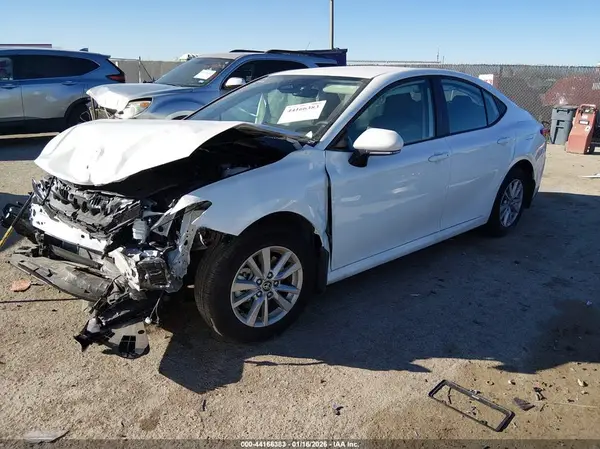 4T1DAACK9SU205776 2025 TOYOTA CAMRY - Image 2