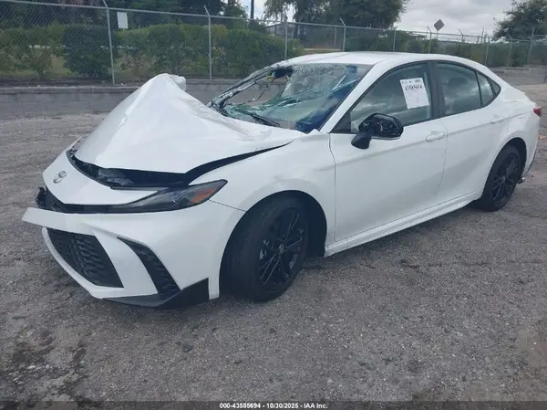 4T1DAACK9SU208824 2025 TOYOTA CAMRY - Image 2