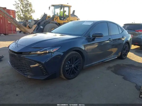 4T1DAACK9SU504720 2025 TOYOTA CAMRY - Image 2