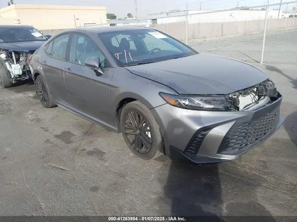 4T1DAACK9SU506712 2025 TOYOTA CAMRY - Image 1