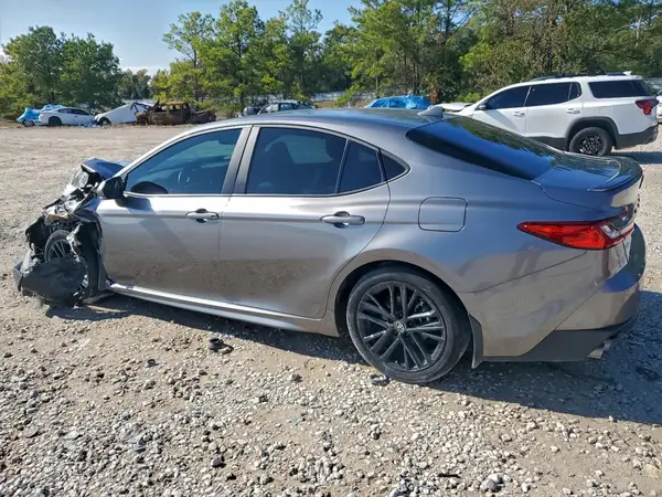 4T1DAACK9SU511957 2025 TOYOTA CAMRY - Image 2