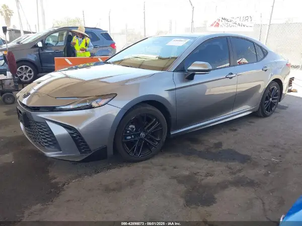 4T1DAACK9SU521341 2025 TOYOTA CAMRY - Image 2