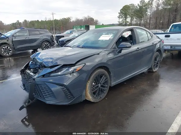 4T1DAACK9SU536924 2025 TOYOTA CAMRY - Image 2