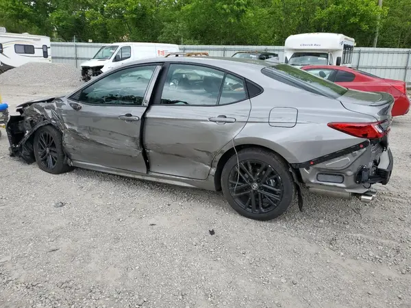 4T1DAACK9SU545669 2025 TOYOTA CAMRY - Image 2