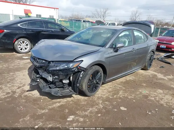 4T1DAACK9SU549107 2025 TOYOTA CAMRY - Image 2