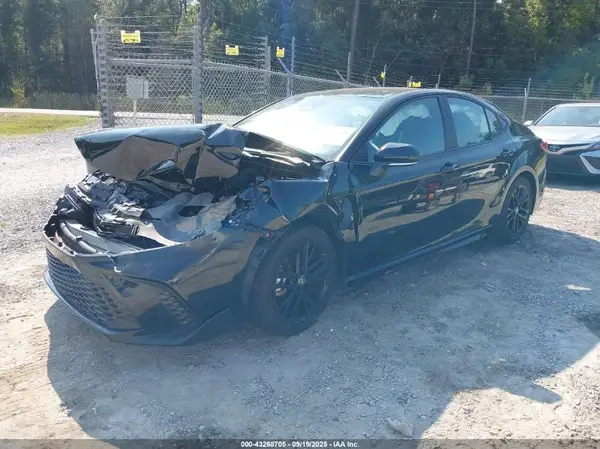 4T1DAACK9SU553979 2025 TOYOTA CAMRY - Image 2