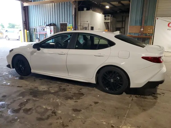 4T1DAACK9SU555652 2025 TOYOTA CAMRY - Image 2