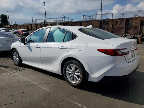 4T1DAACK9SU563654 2025 TOYOTA CAMRY - Image 2
