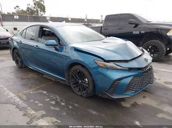 4T1DAACK9SU570670 2025 TOYOTA CAMRY - Image 1